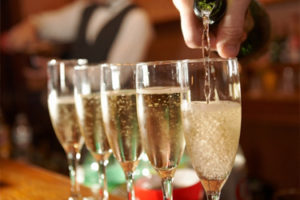 Planning A Wedding Shower - Champagne